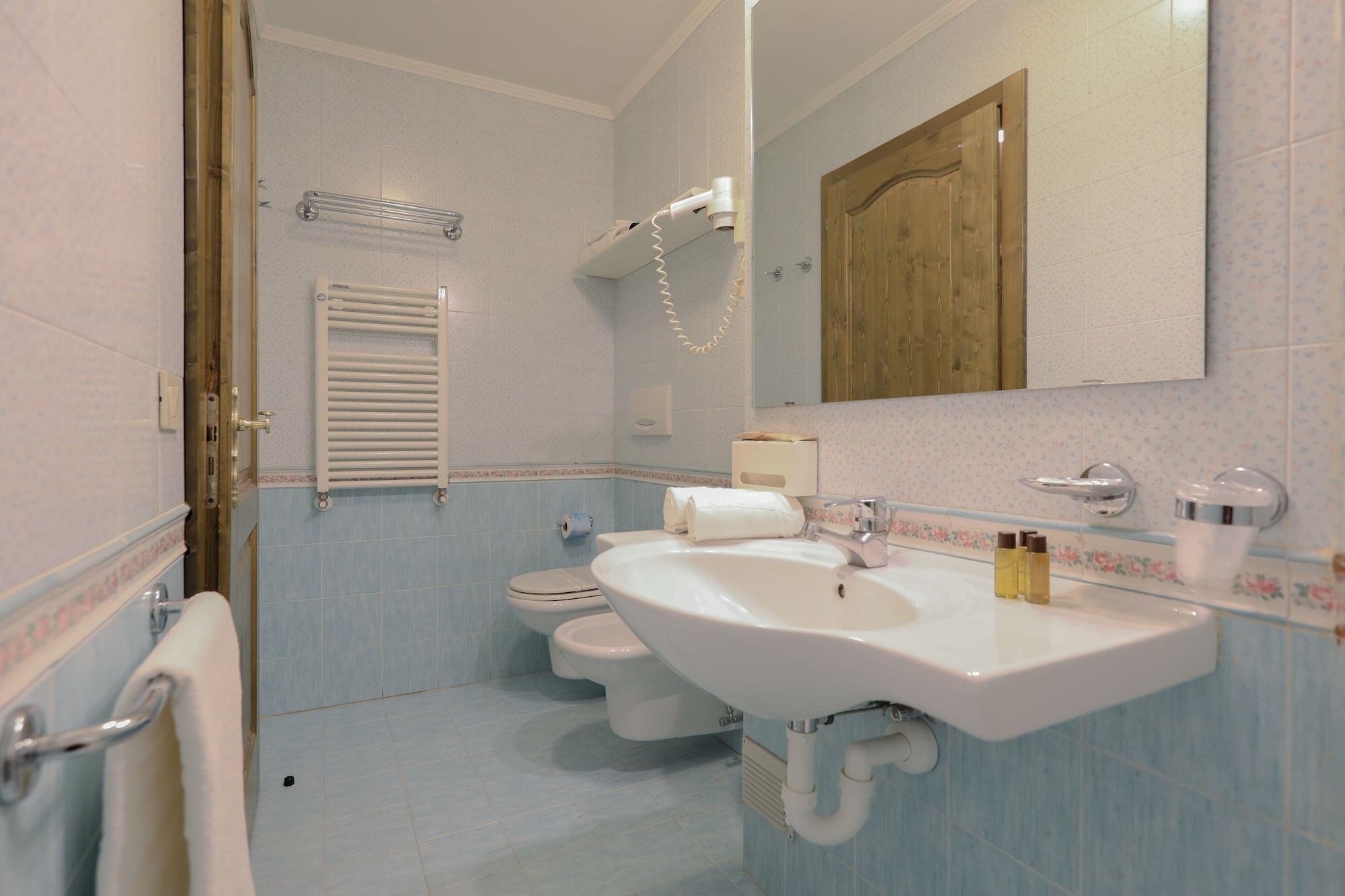 Hotel Perla Madonna Zewnętrze zdjęcie