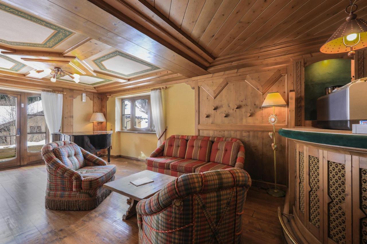 Hotel Perla Madonna Zewnętrze zdjęcie