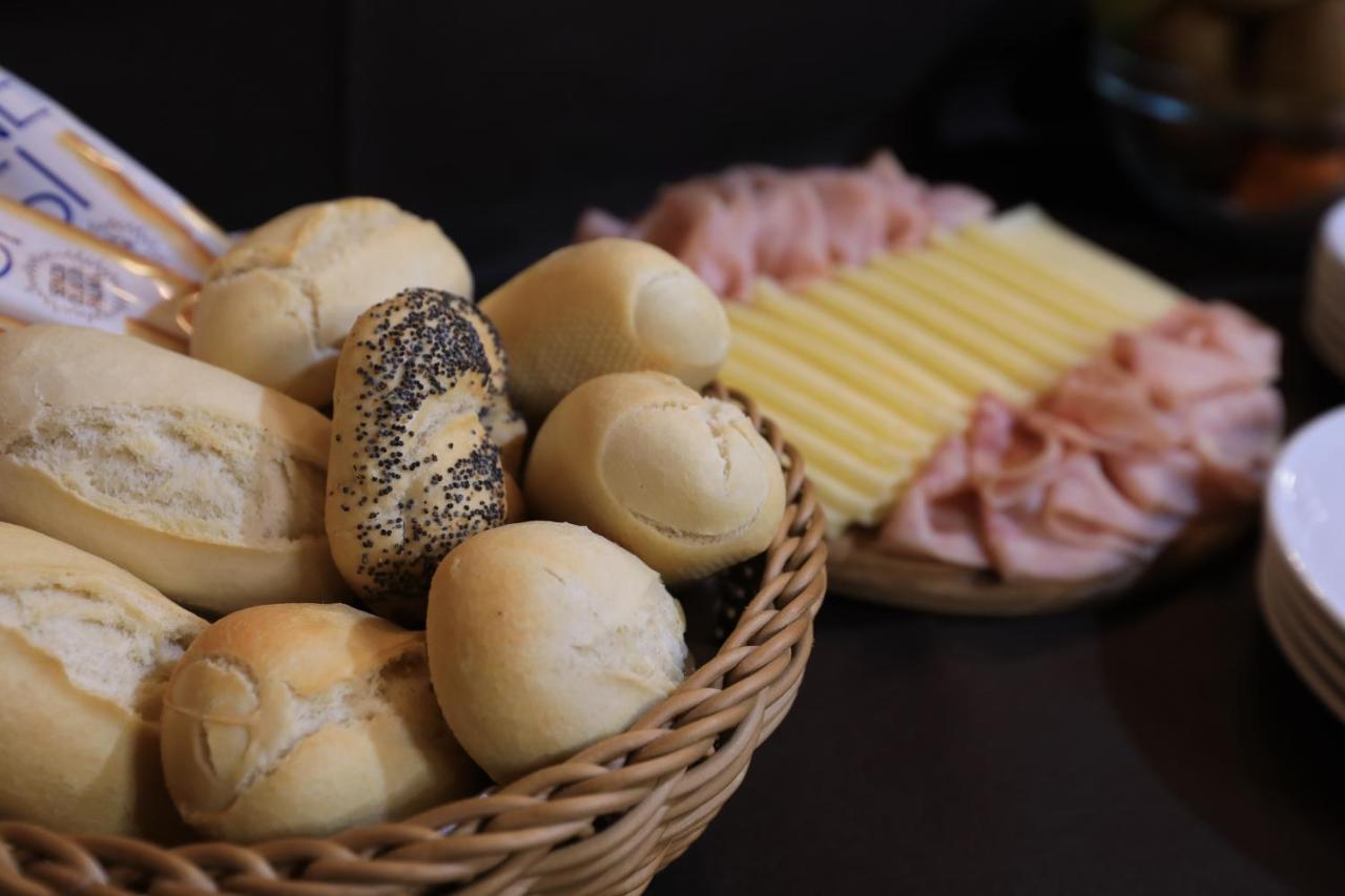 Hotel Perla Madonna Zewnętrze zdjęcie