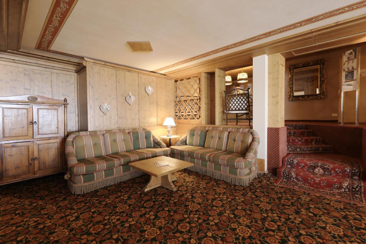 Hotel Perla Madonna Zewnętrze zdjęcie